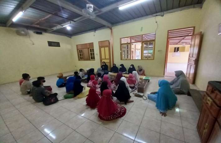 Tumbuhkan Jiwa Sosial, Siswa SMAIT Latansa Cendekia Adakan Kegiatan PPM