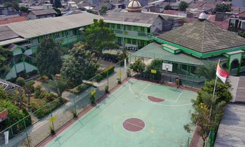 Lapangan Futsal dan Basket